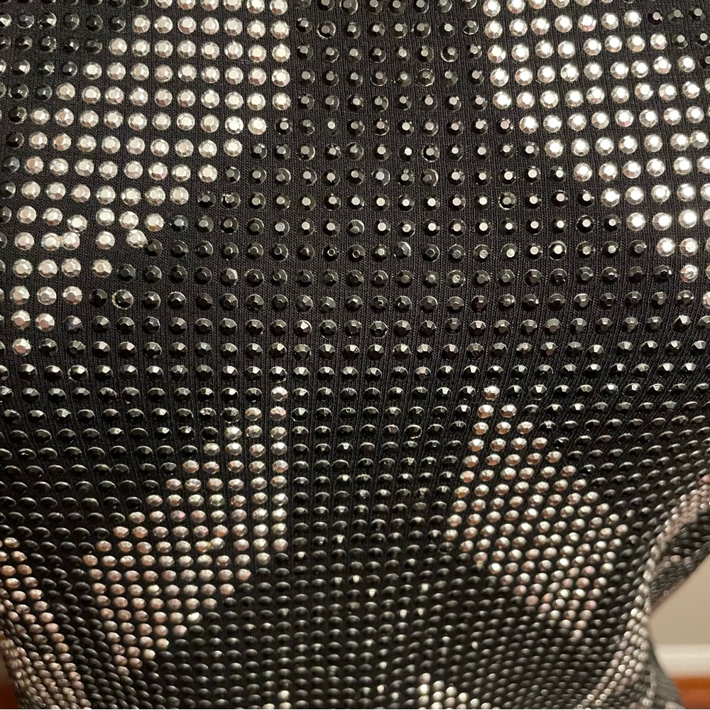 Guess Black and White Patterned Short Sleeve Tee - Picture 7 of 7